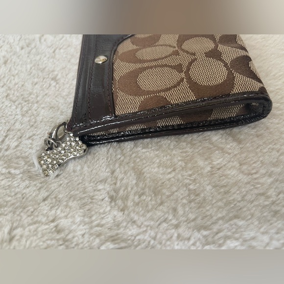 Coach Wallet EUC - Picture 4 of 10